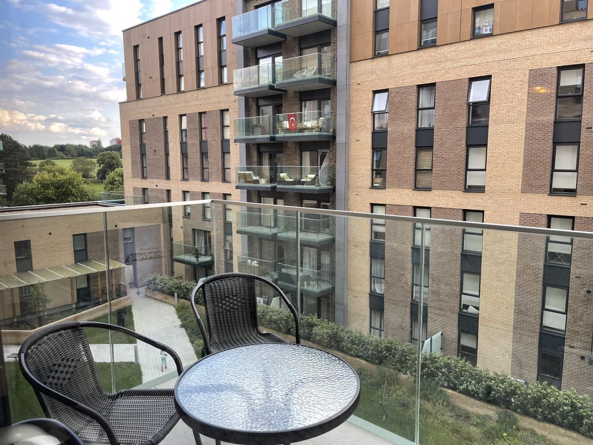 The Godfreys, Edinburgh Way, Harlow Exterior photo
